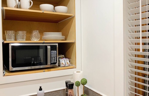 Lewisburg Apartment | The Topiary Guest House - Downtown Lewisburg