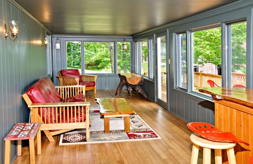 Sumner Other | Discover The Tortoise and The Mare: Relax or Adventure Awaits!