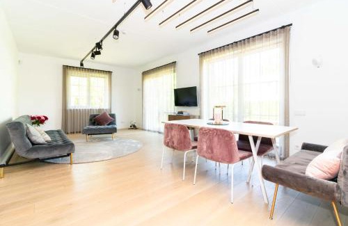 Klaipeda Apartment | Pet-Friendly 2BD/2BH Apartment with Terrace & Parking