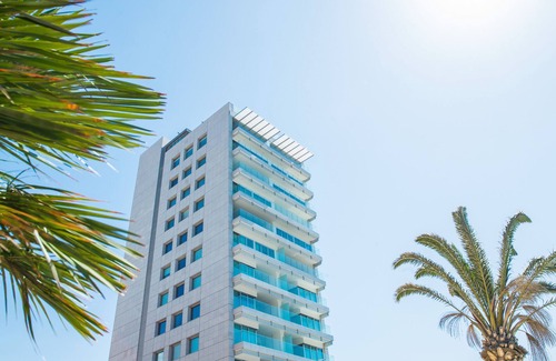 Pyrgos Apartment | Discover The Tower at St Raphael Resort with Pool & Spa