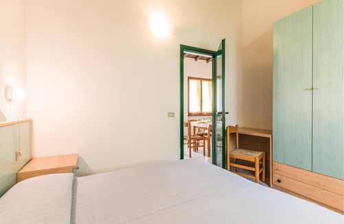 Iseo Apartment | The town of Iseo is located directly on the shores of the homonymous Lake Iseo, 30 km east of the hi