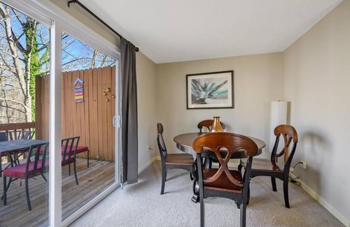 North Raleigh House | Relaxing Retreat at The Townhouse by the Creek!