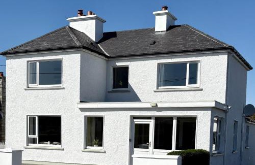 Dungloe House | Unforgettable Stays at The Townhouse Dungloe - 10/10 Rated