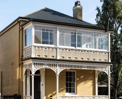 Launceston CBD House | Historic Townhouse in the Heart of L'ton - Child Friendly