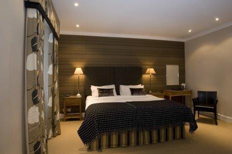 Melrose Hotel | Discover The Townhouse Hotel: Rated 9/10 with Family-Friendly Amenities