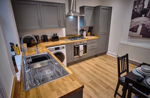 Halifax House | Stylish Townhouse Simple2let: 4-Star Spa & Breakfast Retreat