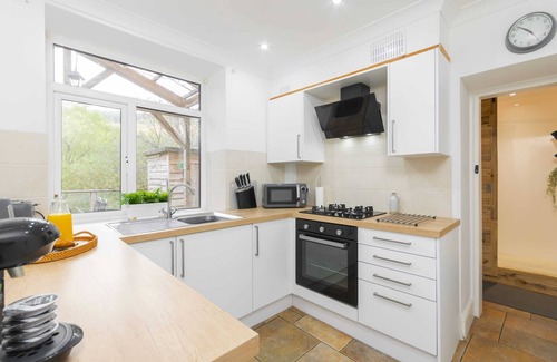 Port Talbot Apartment | Discover The Trail by Afan Valley Escapes - Perfect for Families