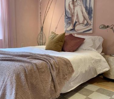 Adams Bed & Breakfast | Discover The Trail in Adams - Berkshires' Art Hotel Awaits