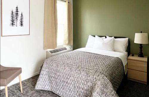 Melita Hotel | Discover The Trail Inn: Pet-Friendly Stay in Melita