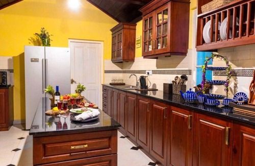 Nuwara Eliya House | Discover the Brockenhurst Bungalow in Nuwara Eliya