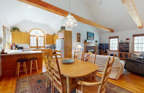 North Eastham House | Discover The Tranquil Heron Cottage: 4-Star Family Retreat