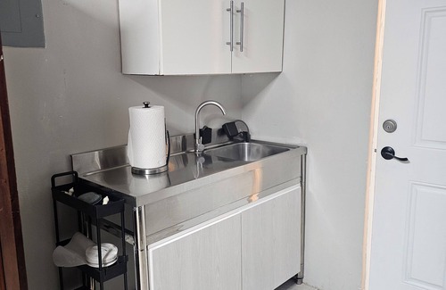 Hallandale Beach Apartment | The Traveler's Rest
