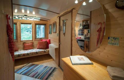 Travis Heights House | Discover The Treecycle: A 4-Star Hotel Experience