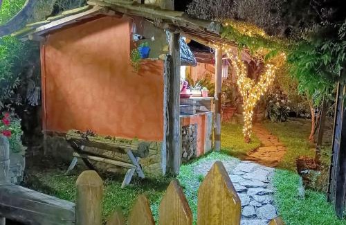 Falerna Bed & Breakfast | Discover The Treehouse: Pet-Friendly Retreat with Pool