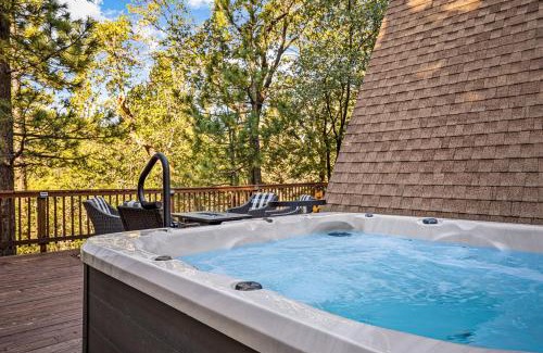 Upper Moonridge House | Inviting Treehouse Cottage A-Frame with Hot Tub & Family Friendly