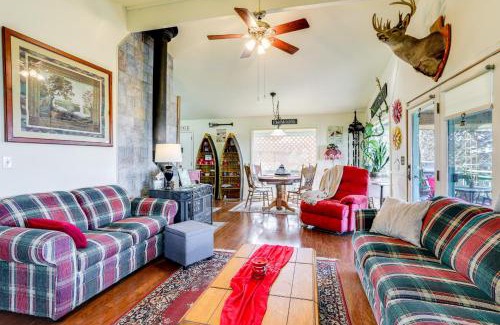 Hardy House | The Treehouse in Cherokee Village Deck and Views