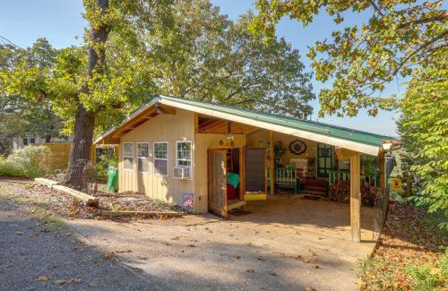 Hardy House | The Treehouse in Cherokee Village Deck and Views
