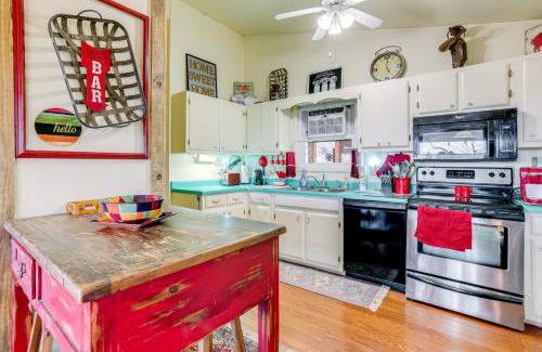 Hardy House | The Treehouse in Cherokee Village Deck and Views