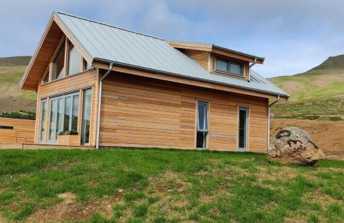 Hvalfjarðarsveit House | The Treehouse