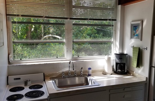 Melbourne Village Apartment | Guest Rated 10/10: The Treehouse with Treeline Views