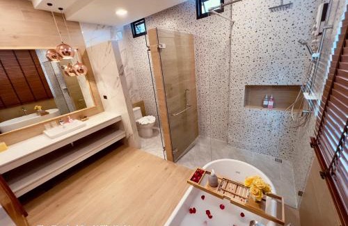 Samut Sakhon Villa | The Tropical Pool Villas Ao Nang Group Krabi