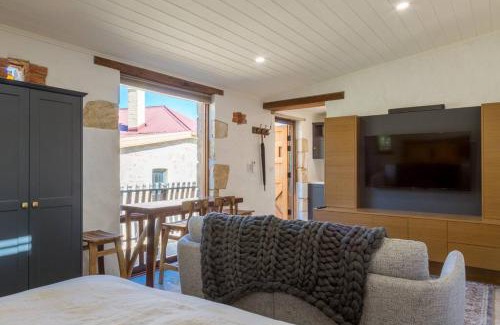 Uraidla House | Romantic Uraidla Studio with Child-Friendly Amenities