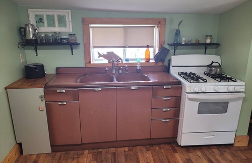 Greenville Cottage | Discover Turk Lake House: Family-Friendly Lakefront Retreat