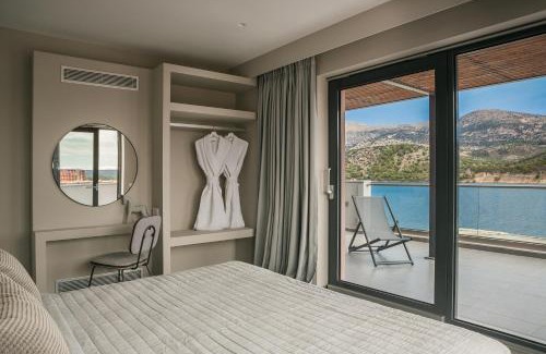 Argostoli Town Apartment | Experience The Twelve Suites Collection: 4-Star Perfection
