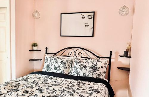 Southeast Salem Apartment | Two Private Apartments with Pet-Friendly Amenities