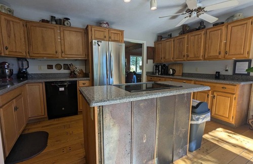 Fletcher House | Unique Twisty Maple Retreat Near Asheville with Spa Amenities