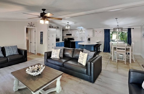 Put-in-Bay House | Private Island Club Home for Families and Couples - 9.2/10