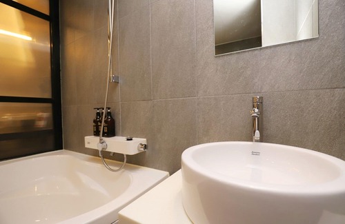 Siheung Hotel | Budget-Friendly Getaway at The Unique Hotel 28 with Breakfast