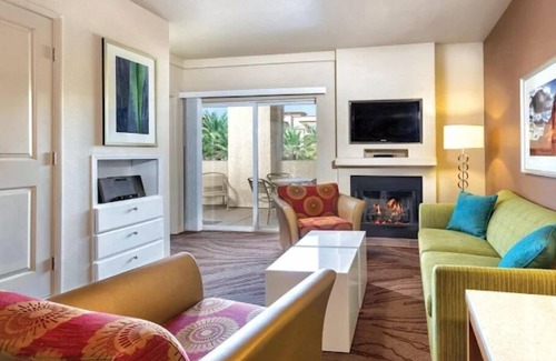 Enterprise Resort | Prime Strip Location with Pool, Spa & Family Amenities