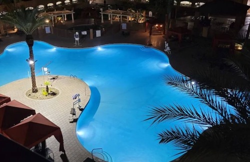 Enterprise Resort | Prime Strip Location with Pool, Spa & Family Amenities