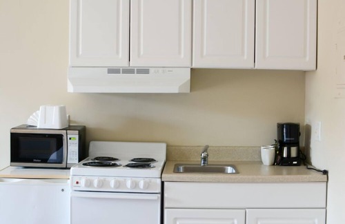 Burns Park Hotel | Convenient University Inn Ann Arbor with Family-Friendly Perks