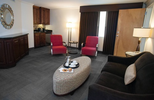 Athens Hotel | Premier University of Georgia Center for Continuing Education