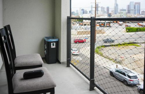 Arts District Apartment | Discover The Upper Rooms: Family-Friendly with Pool Access