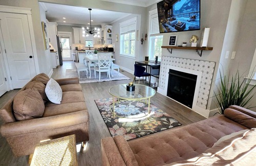 Biddleville House | Uptown Cottage: Family-Friendly Stay Near City Center