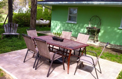 Glenn Cottage | Discover The Green Cottage: Oceanfront Retreat in Glenn