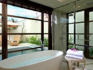 Uza Villa | Relax at The Uza Terrace Beach Club Villas - 5-Star Escape