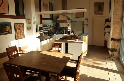 Hildesheim District House | Cozy Retreat in a Barn: Spa & Breakfast Included!