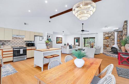 Wimberley House | Experience The Vagabond: 4-Star Gem with Family-Friendly Amenities