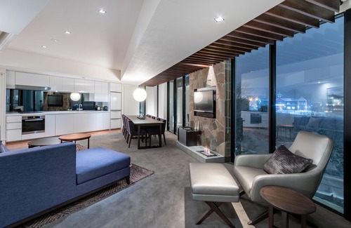 Hirafu Apartment | Experience The Vale Niseko: Family-Friendly Retreat with Spa