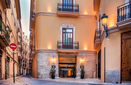 La Seu Hotel | Discover The Valentia Corretgería: 4-Star Family Retreat