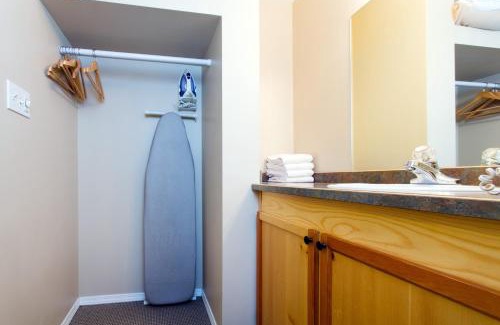 Silver Star Mountain Resort | Relax at The Vance Creek Hotel & Conference Centre