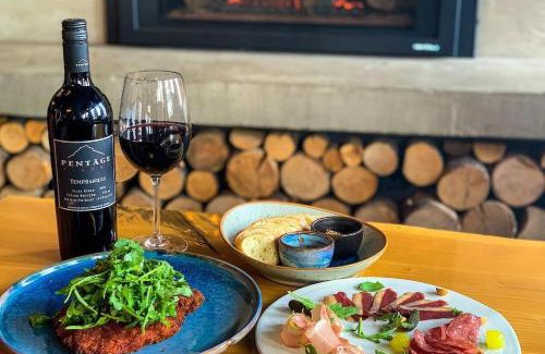 Silver Star Mountain Resort | Relax at The Vance Creek Hotel & Conference Centre
