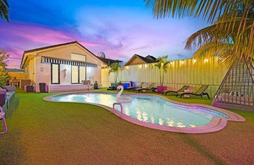 Allapattah House | The Velvet Palm Midtown Pool And Hot Tub