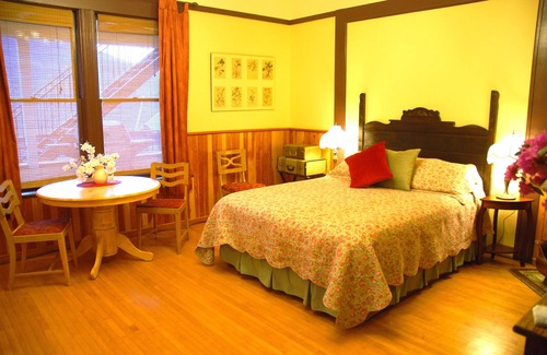 Nelson House | Unforgettable Stay at The Verandah Suite - Rated 10/10!