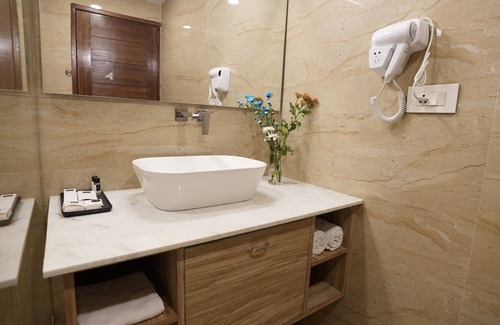 Morjim Hotel | Discover The Verda De Miranda Resort: Family-Friendly Getaway