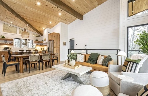 Blue Ridge Cabin | Relaxing Toccoa River Retreat: Hot Tub, Sauna & Fire Pit